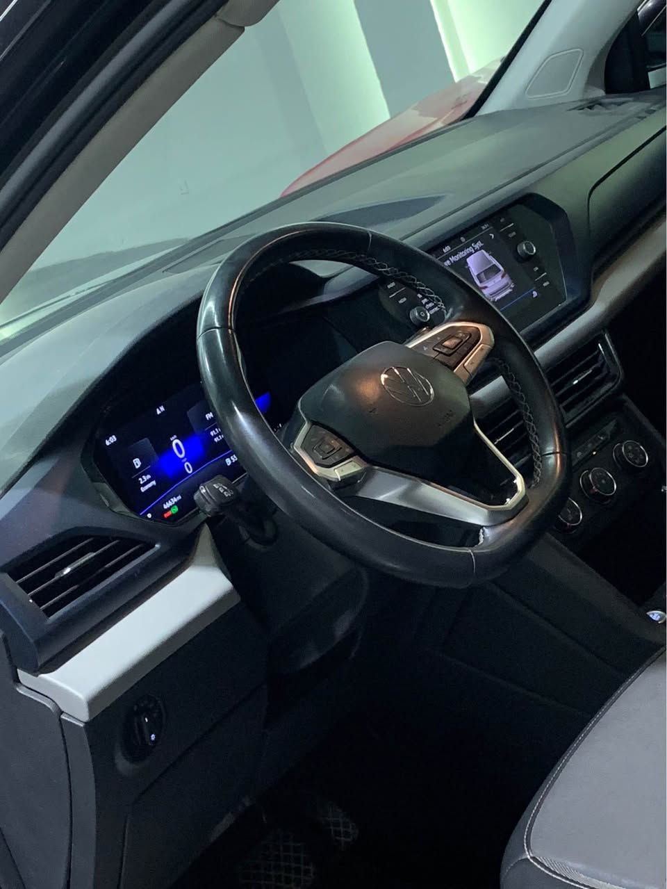 Volkswagen Touse 2022
سەیارەکی زۆر زۆر جوان و خاوێن بێ مەسرەف
تەنها بۆنیت بۆیاخە  لەگەل ١ جێ pdr بچووک
کەمێک شانسی گرتووە
سەیارەکە فوول مواسەفاتی بێ سلایتە
شاشە گەورە گیچ ئەلیکترۆنی  زۆر مواسەفاتی تریش
سەیارەکە بێ موشکیەلە هەموو شتی نوێیە  
سەیارەکە سەعرەکی زۆر زۆر هەرزان و مناسبە
107 وەرەقە مەجالەکی کەمی برایانە
گۆرینەوەش دەکەم ئەگەر سەیارەکەم بە دڵ بی
رەقەم واتساپ *********** أربيل, العراق
