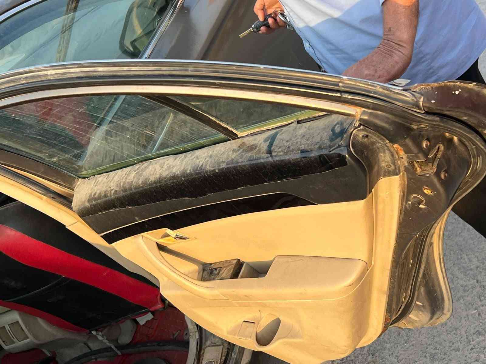 امكراند. 13الحجم الكبير جاهزه محرك مستوبيشي تبريد باسمي
مواصفات كامله  بيها خياسات بسيطه جدا مع تبديل جاملغ اثر خياس 
50ورقه قابله للتفاوض
***********
بغداد
