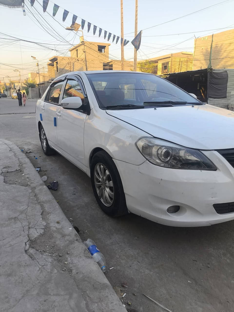 السلام عليكم بي وايدي g3  مديل 13  سيارة نضيفة خير من الله  مكينة وكير وتبريد خير من الله رايدها ب٤٧ وان شاء الله بيهة مجال 
مكانهة بغداد الكرخ ***********
