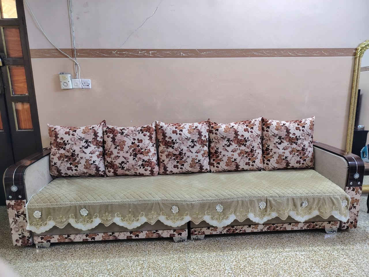 طقم كنب • ١٦م • نظيف