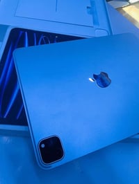 ايباد برو 11 • M2 • ٢٥٦
