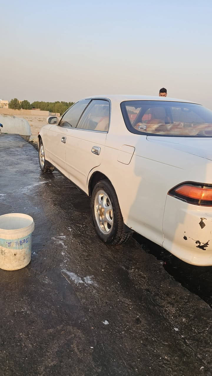 السلام عليكم مارك نفخ للبيع السياره جاهزه حداده جديده تخم تاير جديد تبريد شغال السياره مكفوله كص ونقل ومن الضربه رقمها بصره سنويه 2028  راعيها يريد تحويل سعرها 50 وبيها مجال حق الجيه  مكاني بصره سفوان رقم الهاتف ***********
