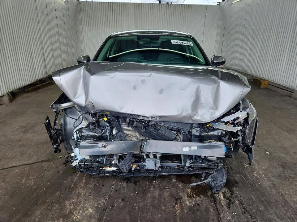 سلام عليكم
كي فور 
لون سلفر 
الضرر بنيد 
مطروحه عمان 
السعر  9500 
بيها مجال شي بسيط 
تدخل كتاب شهداء فقط تدفع ضريبه 
وتخليص 
اي ستفسار واتساب 
***********

نص مكتوب في الصور:
- 56003666