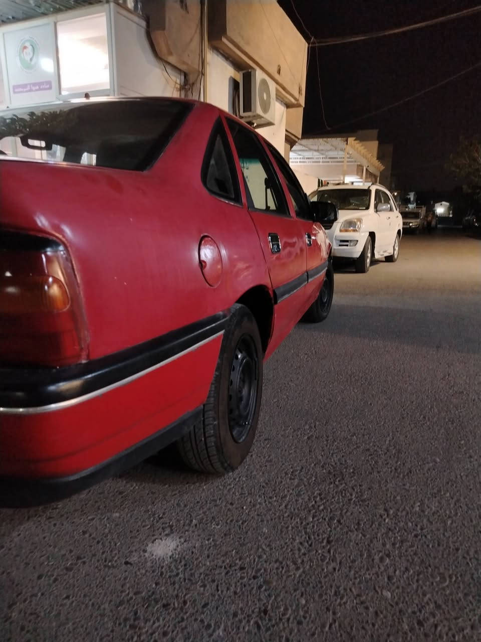 السلام عليكم، سيارة اوبل 16 للبيع
📍 المكان: كركوك – يم ملعب الحرية
💰   السعر: 30 ورقة_ أو مراوس باوبل 18
. 
• كابون بنزين
• سنوية جديدة
•  16مكينة جديدة

📌 وأي غرامة أو مخالفة موجودة على البايع.

📞 للتواصل:  ***********
