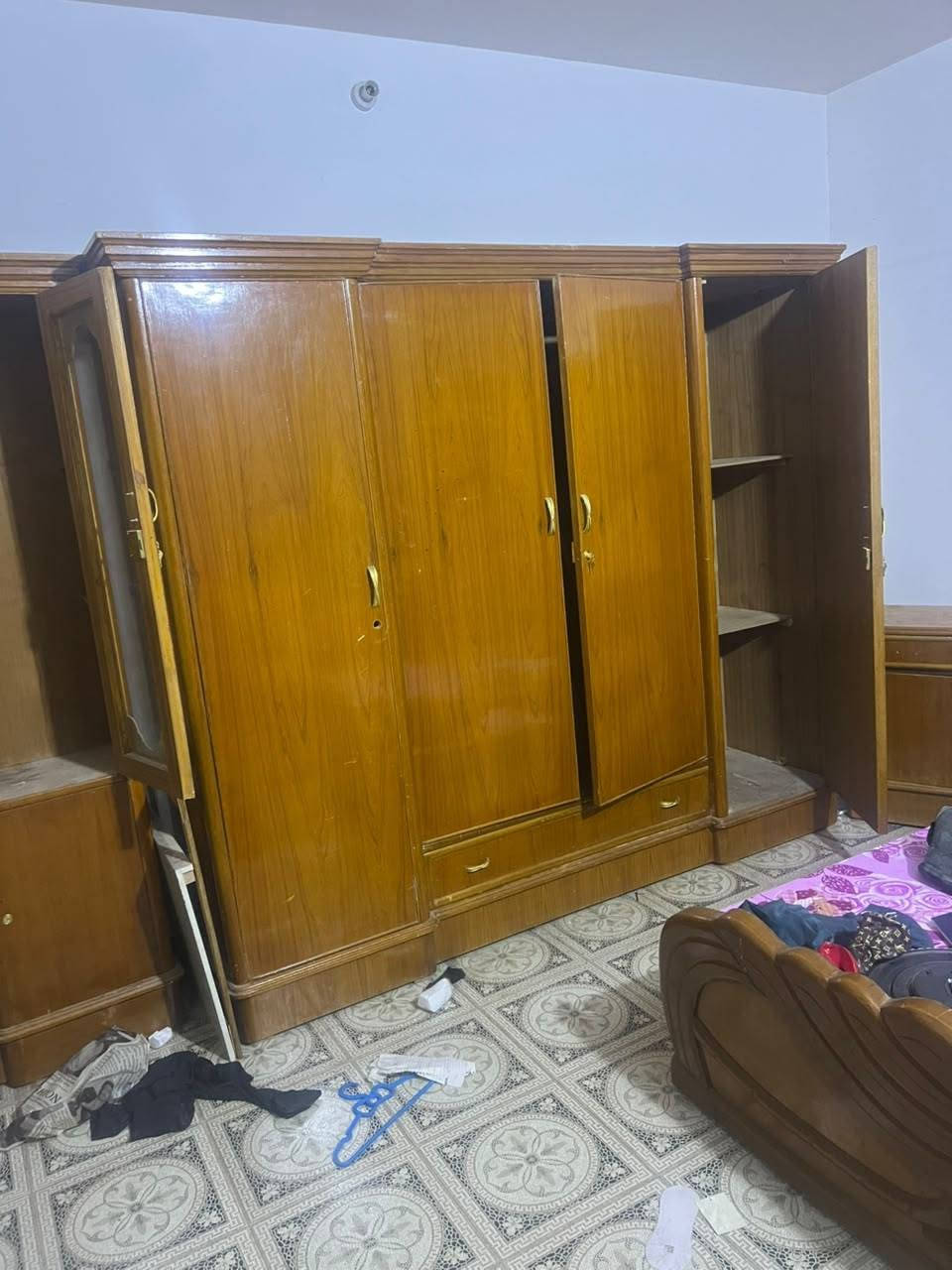 غرفه نضيفه • للبيع • نجف الاشرف حي السواق