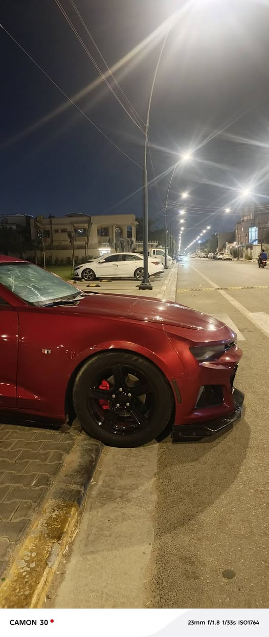 شيفروليه كامارو (Chevrolet Camaro) للبيع 🔥
المواصفات: فول مواصفات الأخير 

الموديل: [2016]

اللون: أحمر ماروني (Redline) متميز

المحرك: [ 3.6  سلندر 6]
 [156000]

الحالة: ممتازة جداً، نظيفة ومفحوصة، جاهزة للاستخدام.

التجهيزات والمميزات:

فتحة سقف

جناح خلفي رياضي (Spoilers)

جنوط رياضية بلون أسود

إضاءة LED أمامية وخلفية

شاشة معلومات ونظام صوتي مميز

حادث جدآ بسيط مقدمة البنيد فقط 
وبالعراق نص چاملغ خلفي بدون (ايرباك) 

تكييف ممتاز وصيانة دورية منتظمة

 (البصره) [14 R 52783] 
السعر المطلوبة: [105] (قابل للتفاوض البسيط للجادين) المكان: [البصره]

للتواصل والاستفسار:

رقم الهاتف: [***********]

واتساب: [***********]
