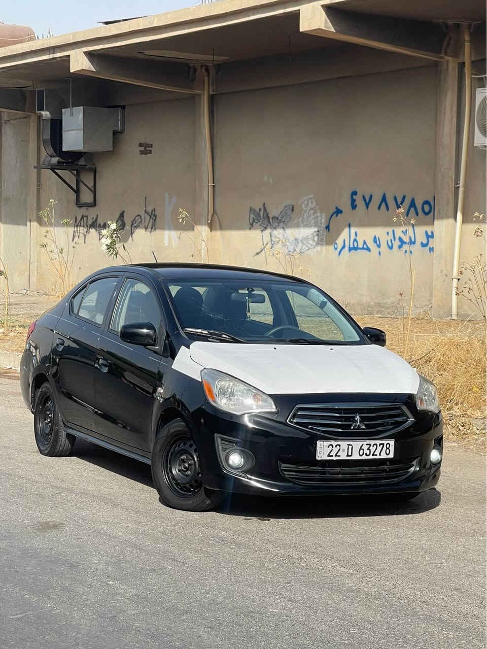 میتسوبوشی میڕاج ٢٠١٩
سەیارە بێ بۆیاغە
بەبێ سبوغ داخل بوە بەس یەک چامڵغی تەعدیلی هەبووە 
لێرەش بەخۆم دەعمەکم پێ کردیە بۆنیتی یەک بست بویتە تعدیل بەبێ بۆیاغ
ئێڕباگی تەقی٧٠ هەزار ڕۆیشتییە
سعری ٧٩ وەرەقە و مەجالەکی کەمی تێدایە أربيل, العراق
