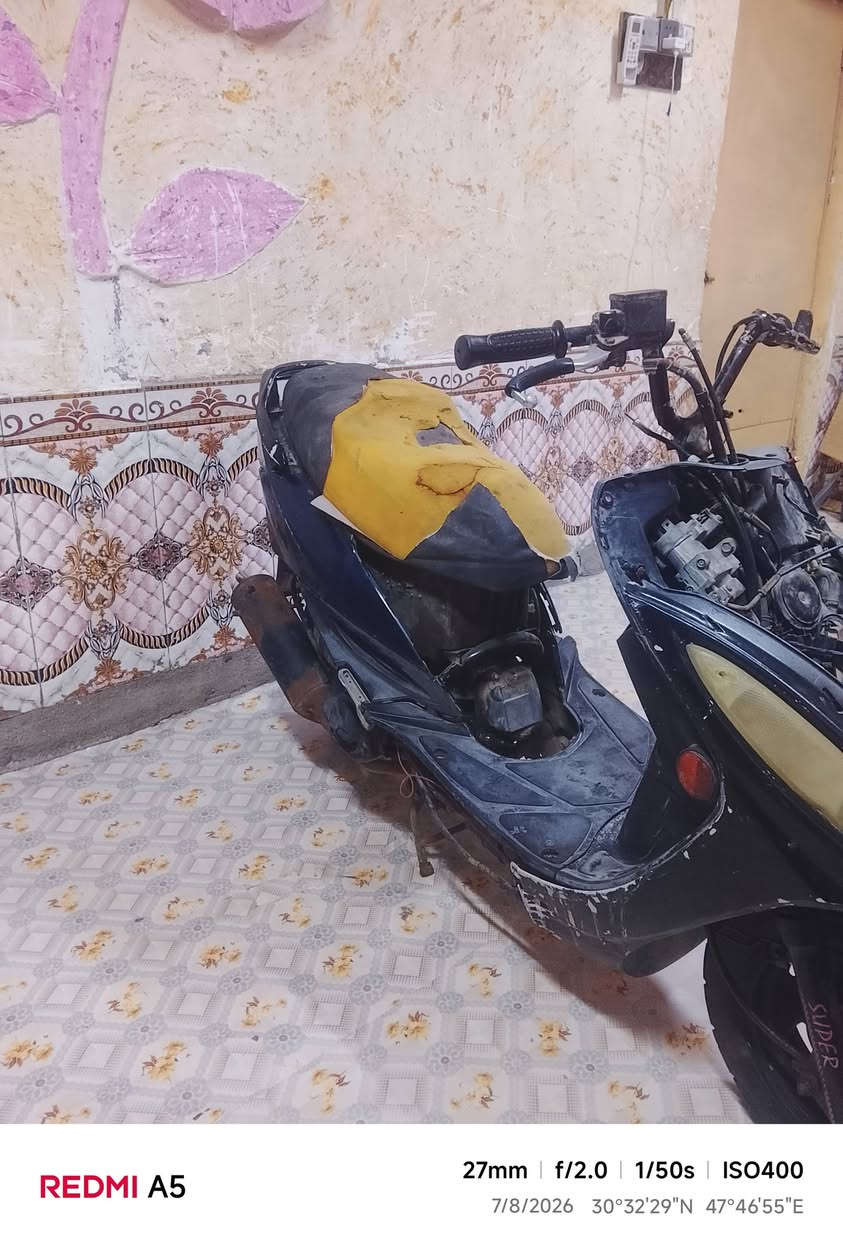 السلام عليكم دراجه ماكس كامكو دراجه جانت تشتغل فجاه طفت ما اعرف شنو سببها دراجه ما كايمه سعرها 100 وبيها مجال كفراته كامله مكاني بصره المعقل ***********
