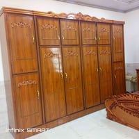 غرفة • استعمال شهرين • غرفة اخشاب
