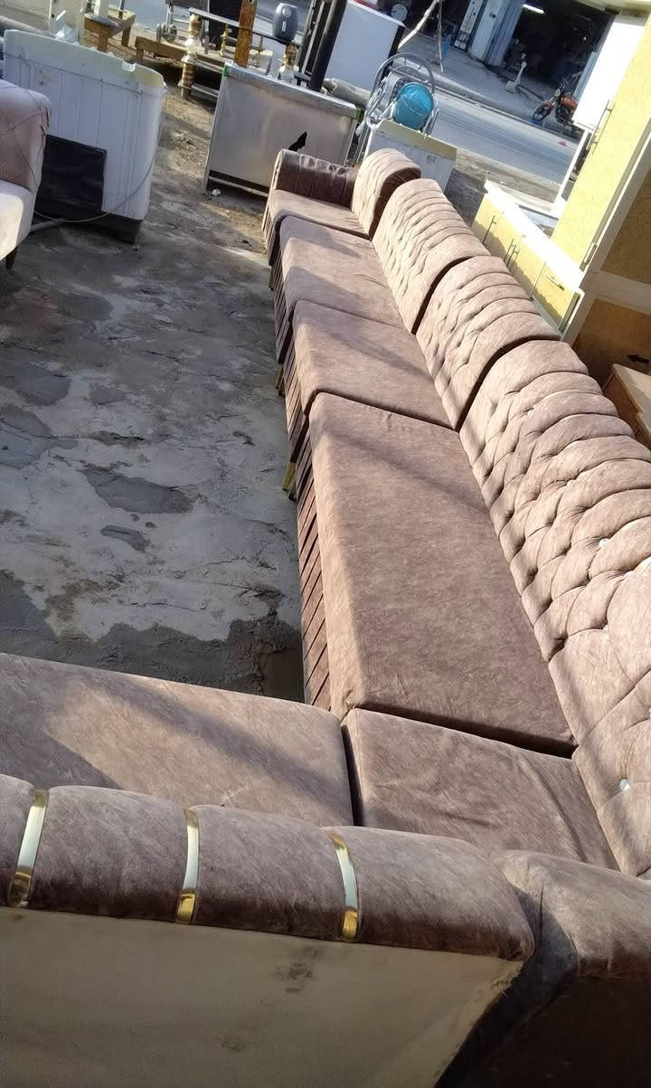 ديوان • ١٢ نفر • بلوك سود