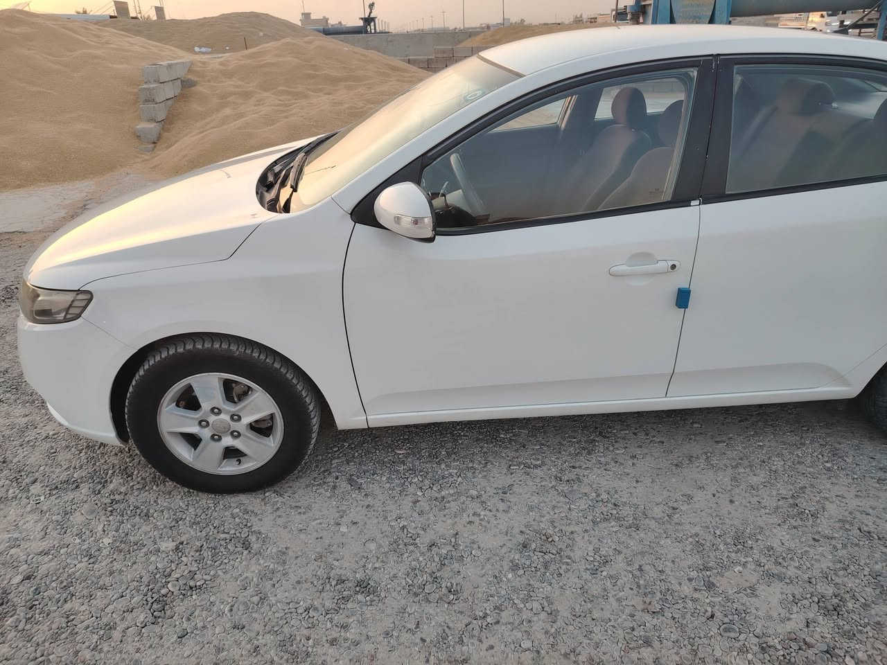 السلام عليكم كيا سيراتو لبيع موديل 2009 خليجي سياره جديده تبريد ثلج محرك 1600السونار موجود بل صور السعر 94 بيها المجال ***********
