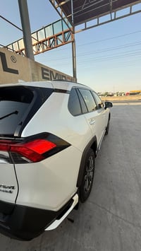 راف فور 4 هايبرد  موديل  2023 فتحه سقف  خليجي  الكشر مكفول  انتاج اليا...