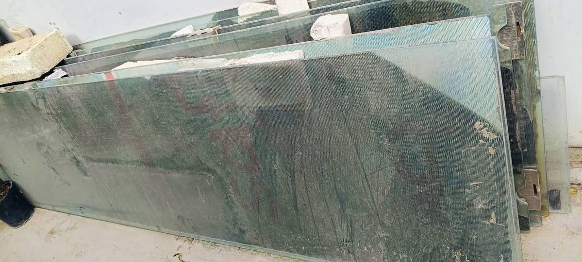 سلام عليكم
جام خانه للبيع   الارتفاع 243
العرض 6قطع كل وحده 63

وبيها اضافه فوق على الارتفاع 
يعني تصير اكثر من 243              من ضمن هذه القطع      ال                                             السته ابواب اثنين سلايت
السعر 150      ديالى الخالص      ***********
