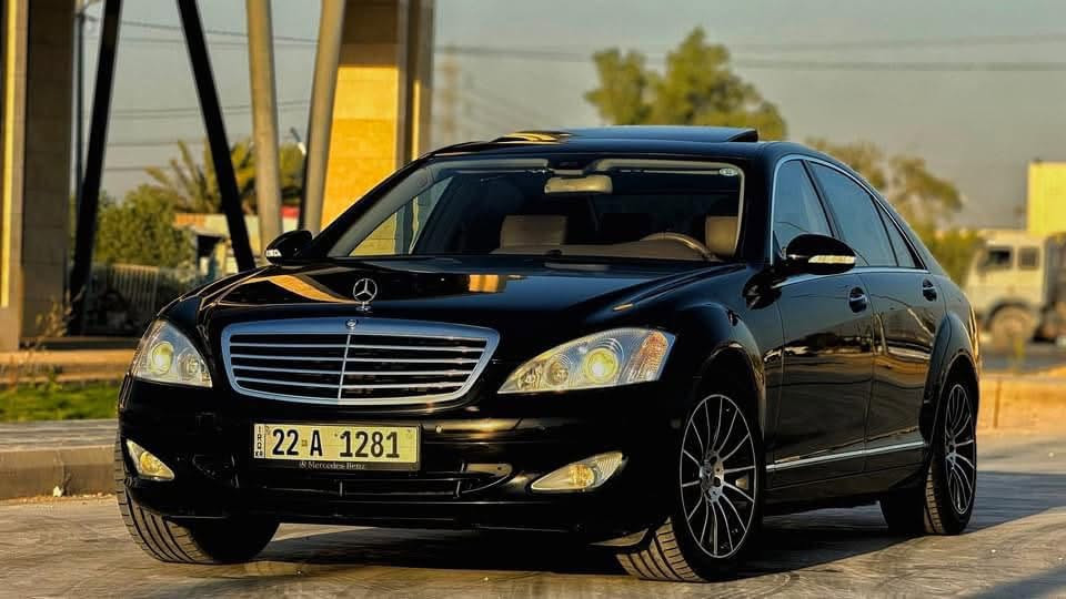 مرسيدس بنز S500 (2006)
بيع او مراوس

مكفولة من الضرر والصبغ
باب طويل المرغوب 
حتى الدعاميات مال شركة

محرك وكير ما مفتوح شرط

المواصفات فول 1/1:
محرك V8
فتحة سقف Slide Roof
أبواب شفط كهرباء
صندوق كهرباء
داخل لون بيج
كشنات جلد + خزن Memory
كشنات كهرباء أمامي وخلفي
شاشة وسائط
شاشات بالتجاوي وتحكم خلفي
ثلاجة خلفية
مري شفط + إشارة بالمري
ماوس تحكم + تحكمات ستيرن
حساسات اصطفاف أمامي وخلفي
سيدي جينجر 6 أقراص
ستيرن كهرباء
تبريد منفصل + قطعتين مع تحكم خلفي
بردات أبواب + بردة خلفية
تجاوي كهرباء أمامي وخلفي

رقم أربيل الجديد
السيارة كل شيء بها بلادي 
وكل أوبشناتها شغالة
السعر المقدس 195 وبيها مجال للجادين
مكاني: ميسان
للتواصل: ***********
