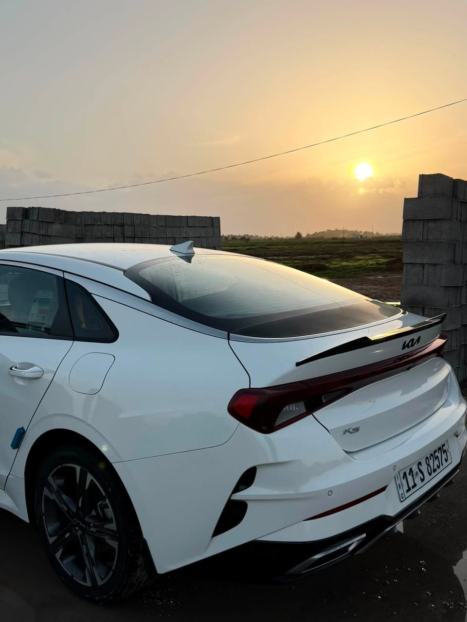 🚘 للبيع: كيا K5 موديل 2022 خليجي
✨ المواصفات:

* محرك 2.0 لتر
* تحكم بالمقود (ستيرنج كنترول)
* دش المرغوب
* مرايا ترحيب
* شاشة تدعم CarPlay
* سونار مرفق بالصور
* كفالة على المحرك والكير
* الممشى: 100,000 كم
* مواصفات خليجية
* تشغيل بصمة (بصمة تشغيل عن بعد )
* دخول ذكي (سمارت كي)
* مثبت سرعة
* حساسات أمامية وخلفية
* كاميرا خلفية
* جنوط وكالة
* نظام أوتوماتيك

📞 للمزيد من التفاصيل والاستفسار:
***********
