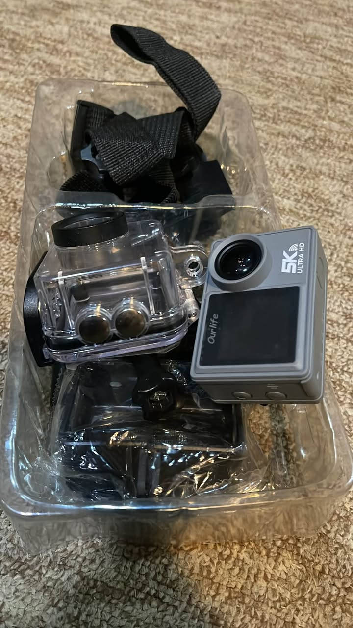 كامرة Ourlife 5K Ultra HD بدقة 5K، شاشتين أمامية وخلفية، واي فاي، عدسة واسعة 170°، مقاومة للماء ، وياها حوامل تثبيت السعر ٣٠ الف مكاني كربلاء ***********
