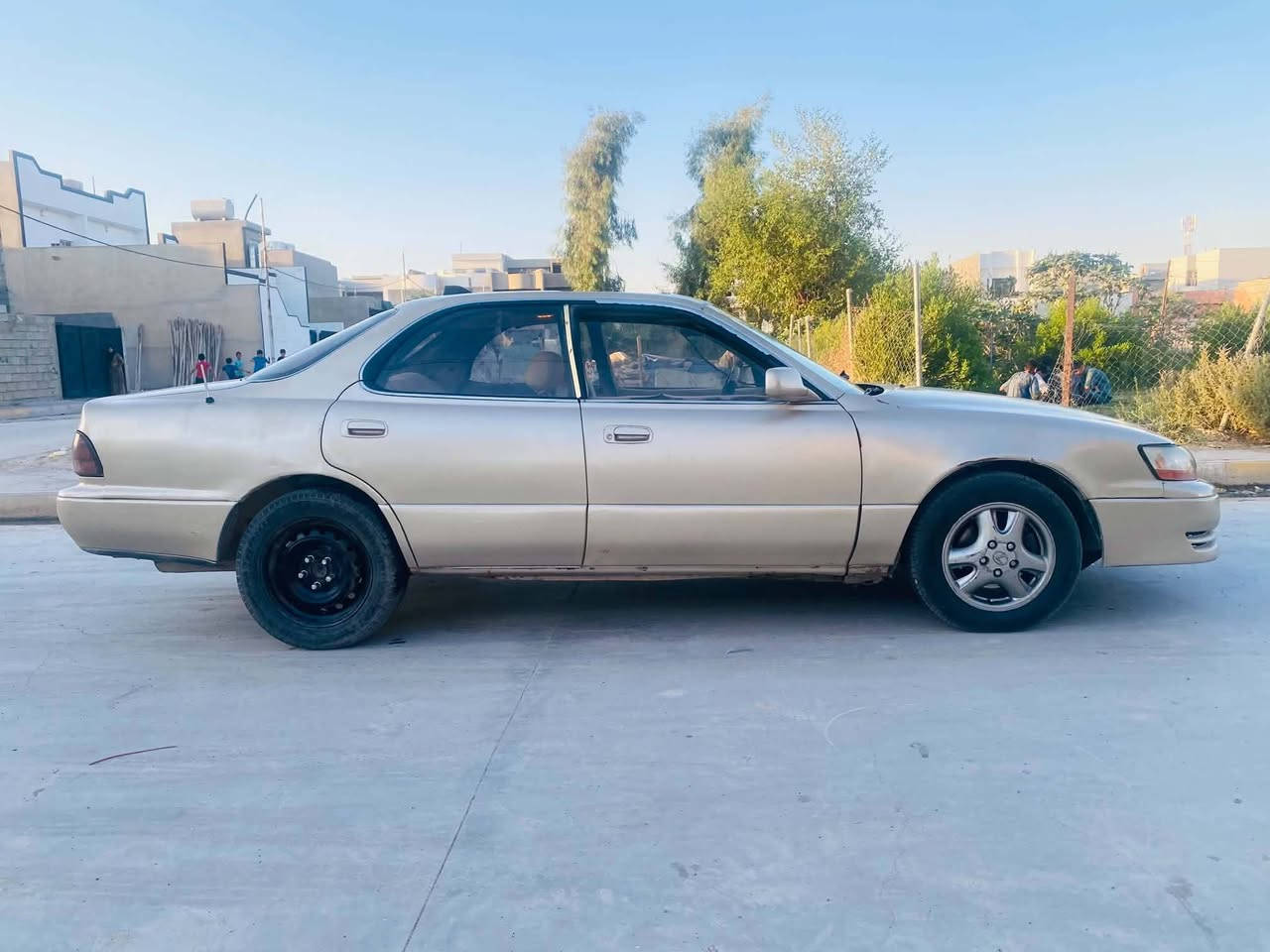 السلام عليكم تويوتا لكزز موديل 93 رقم بغداد مشروع وطني رقم دولي بس باقي لوحات سنويه لغايه 2028 محرك سته سلندر بلادي سياره جاهزه ما بيها كل نقص سياره عايزها صبغ فقط للبيع والمراوسه حسب القناعه 
سعر 27 وبيها مجال بسيط للشراي
 العنوان كركوك 
رقم الهاتف***********
