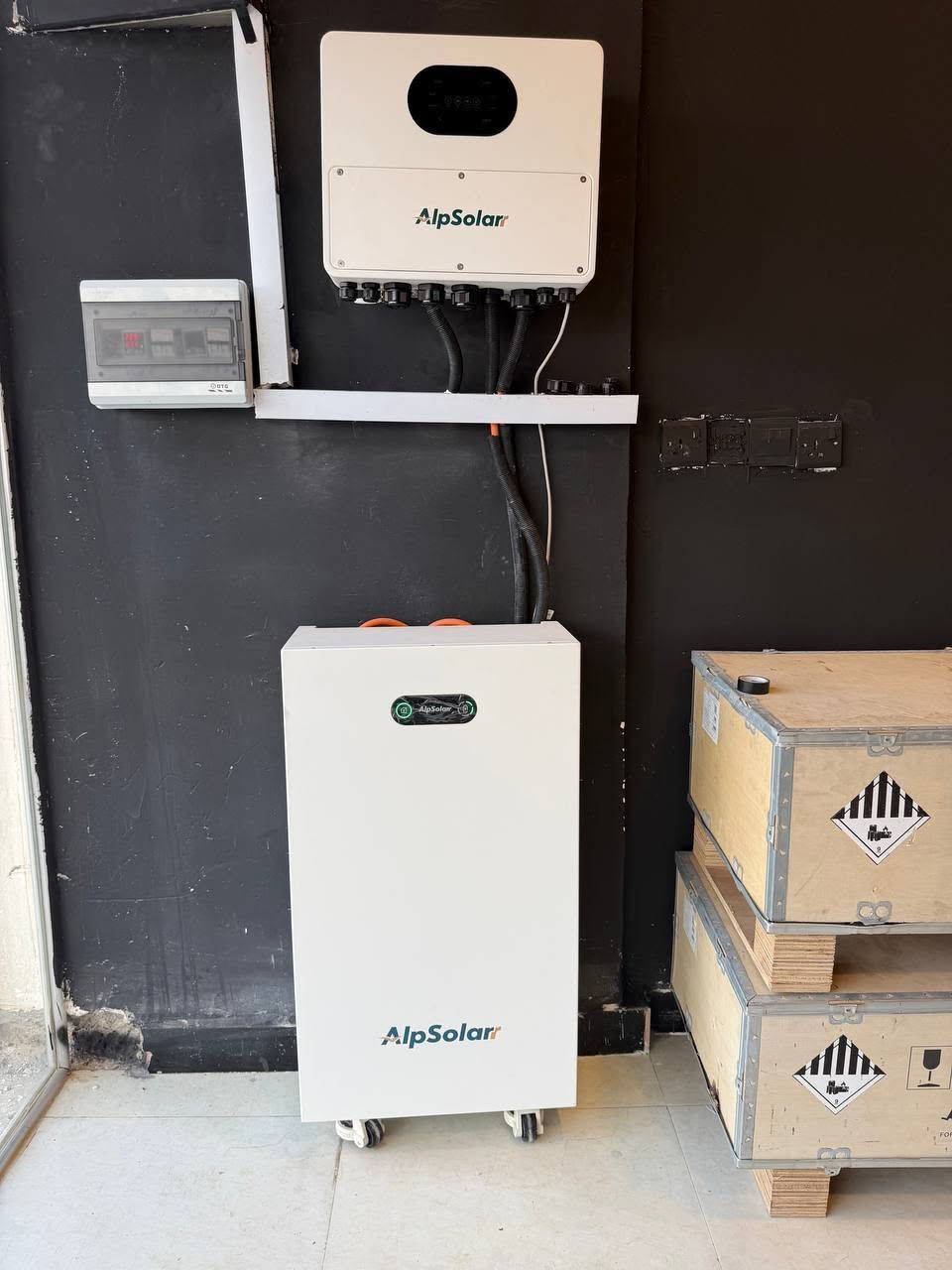 ☀️ إنجاز جديد من المدار للطاقة الشمسية ⚡️
تم اليوم بحمد الله تجهيز وتنفيذ منظومة طاقة شمسية بقدرة 30A باستخدام منظومة ALP Solar، مع الحرص على اختيار المكونات المناسبة وتنفيذ العمل بصورة مرتبة ودقيقة.

🔋 ALP Solar
اختيار نهتم به لما توفره من أداء عملي واستقرار في الاستخدام، مع منظومة مصممة لتخدم احتياج الزبون بالشكل الصحيح.

في المدار للطاقة الشمسية ما نبيعك مجرد منظومة…
نحرص أن نوفر لك حل متكامل، اختيار صحيح، وتنفيذ يليق بثقتك. 🤝☀️

📍 كربلاء
📩 للاستفسار عن المنظومات والأسعار، تواصل معنا على الخاص او الأرقام التاليه 
*********** 
*********** 

المدار للطاقة الشمسية | طاقة تعتمد عليها ⚡️
