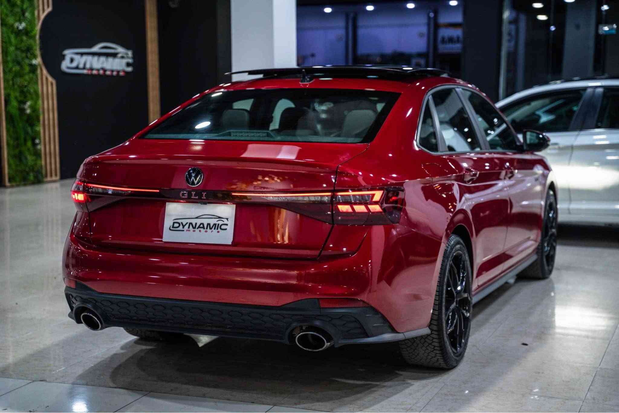 2025 VOLKSWAGEN JETTA, GLI AUTOBAHN 2.0L
سعر بلاش185$🔥🔥

موديل :2025
مواصفات : GLİ فول فوا
محرك : 4 سلندر 2.0L
وارد : امريكي
عداد : 3,500ميل
صبغ : بدون صبغ 
رقم : ( موقط) ( كاتي)
ناونيشان هةولير جادةي حديد و خشب پيشنگاي دايناميك موتورز
بو زانياري زياتر پةيوةندي بكةن بة وتس اب
*********** أربيل, العراق
