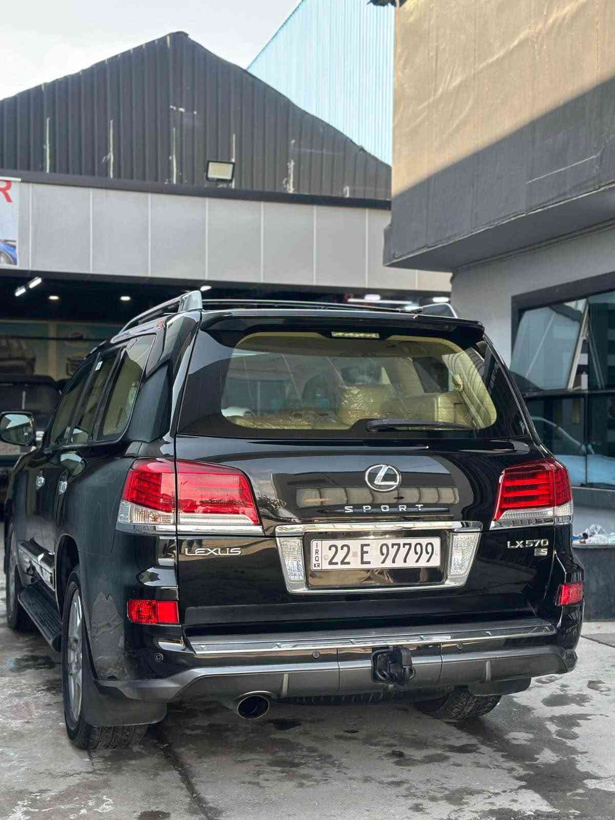 لكزس LX 570 • ٢٠١٤ • ١٣٤٠٠٠ كم