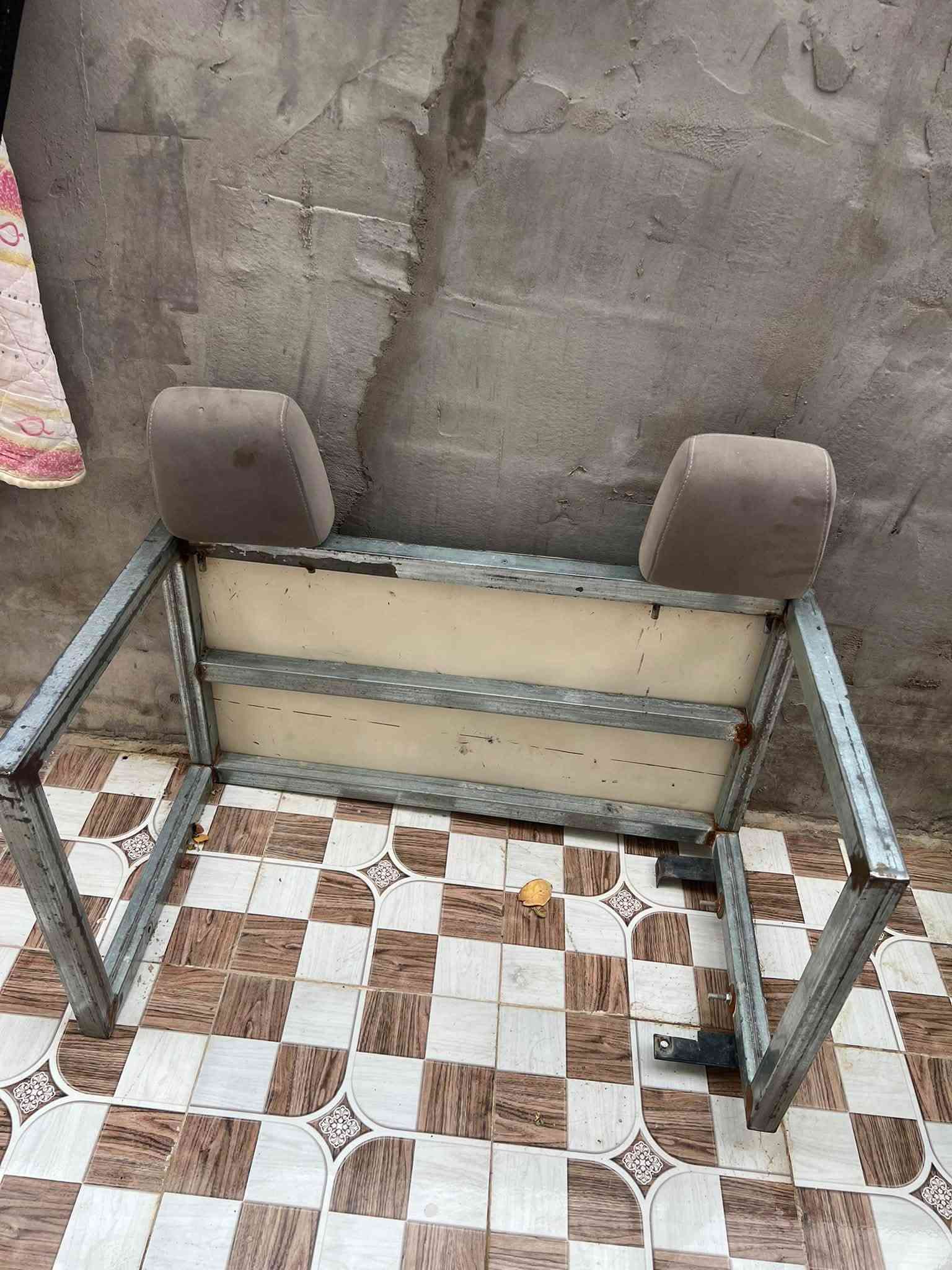 للبيع محرك ستوته نضيف اخو جديد تخم تاير اكسن ستوته بريك دسك دهن كامله مكمله سلف شغال باتري جديد كهربائيات شغاله ***********
