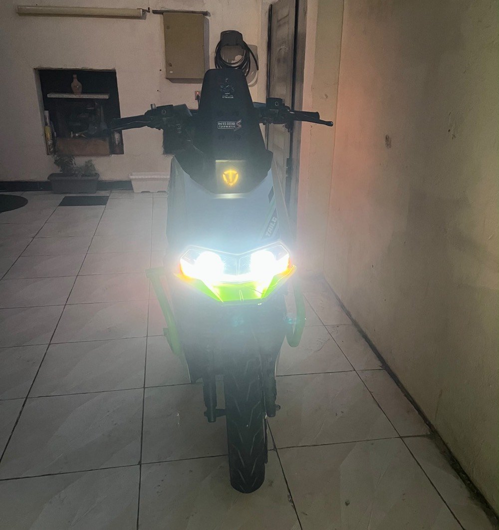 ٦ بطاريات • ٢٠٠٠ واط • موديل ٢٦