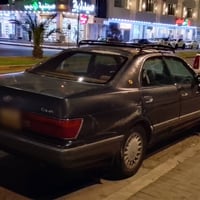 سيارة بطة لون زيتوني محرك 2500vvtمجول البدي مثل ماتشوفوة بس الغرفة يحت...