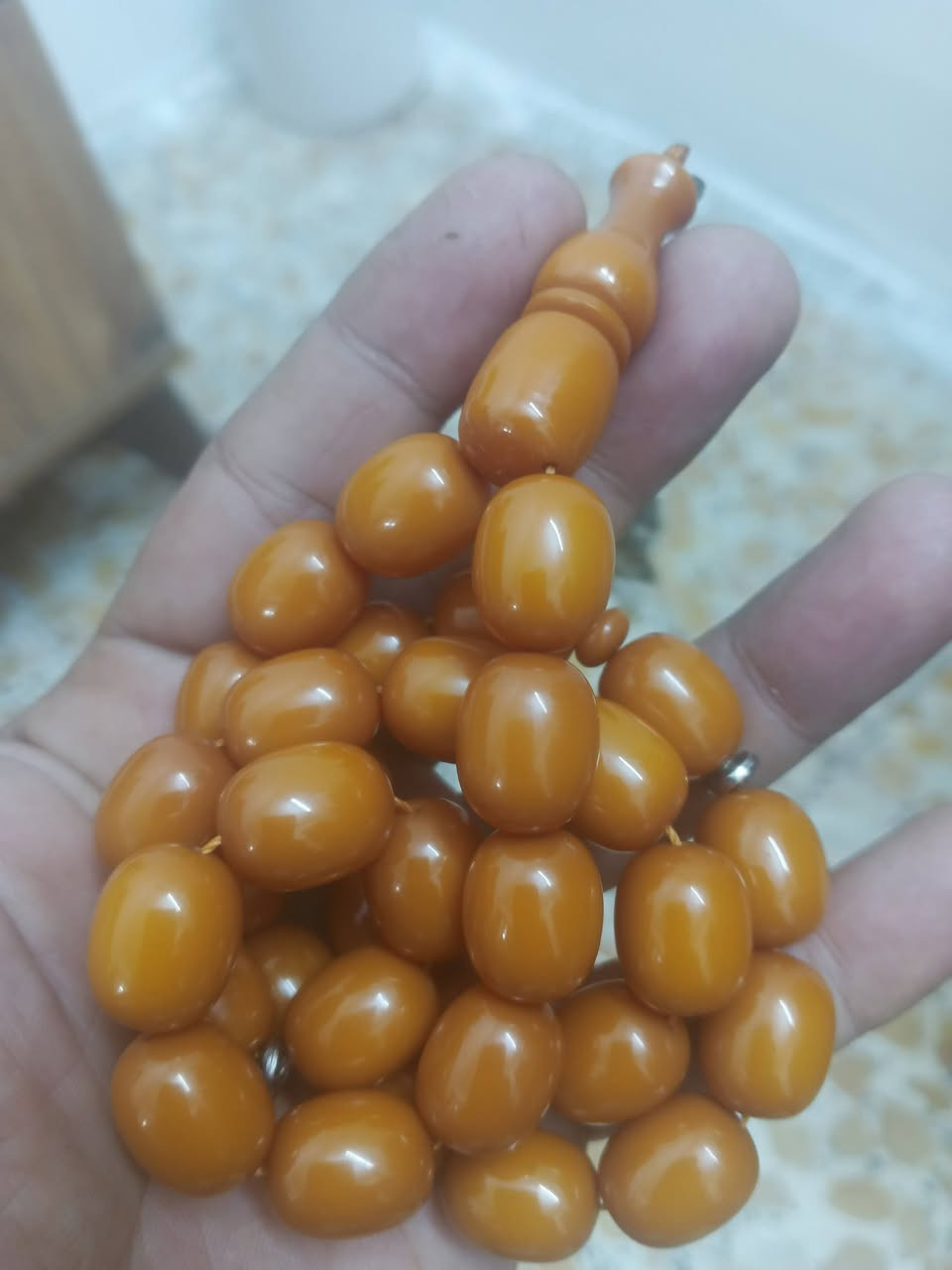 السلام عليكم متاح سندلس عطاب مغلف وتوشم سعرهه ٤٠ الف عنواني بغداد الشعب سوك شلال شراي تجي تاخذهه من البيت ماعندي توصيل *********** الرقم بي وتساب
