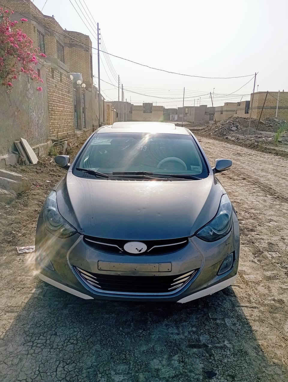 يد سلام عليكم النترا البيع خليجي 13 محرك 2000 دوش ستوني شاده سياره خير من الله منضومه تبريد جديده تخم تاير باتري كله جديد فول عده البصمه ***********

نص مكتوب في الصور:
- 16 LTE VoLTE LTE VoLTE ٦:٣٨ م المهملات تعديل تلقائي مشاركة
