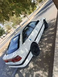 مازدا • ٨ سلندر • ١٩٨٩