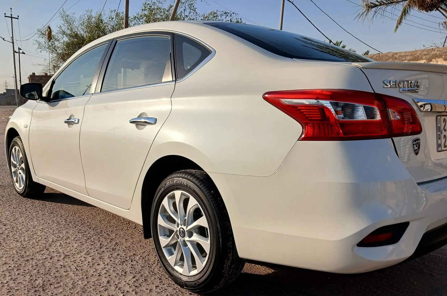 السلام عليكم نيسان سنترا زيرو ماشيه 7000 كفاله عامه رقم اربيل تريد وكاله تحويل العلوان بصره السعر 130 رقم الهاتف لاستفسار ***********
