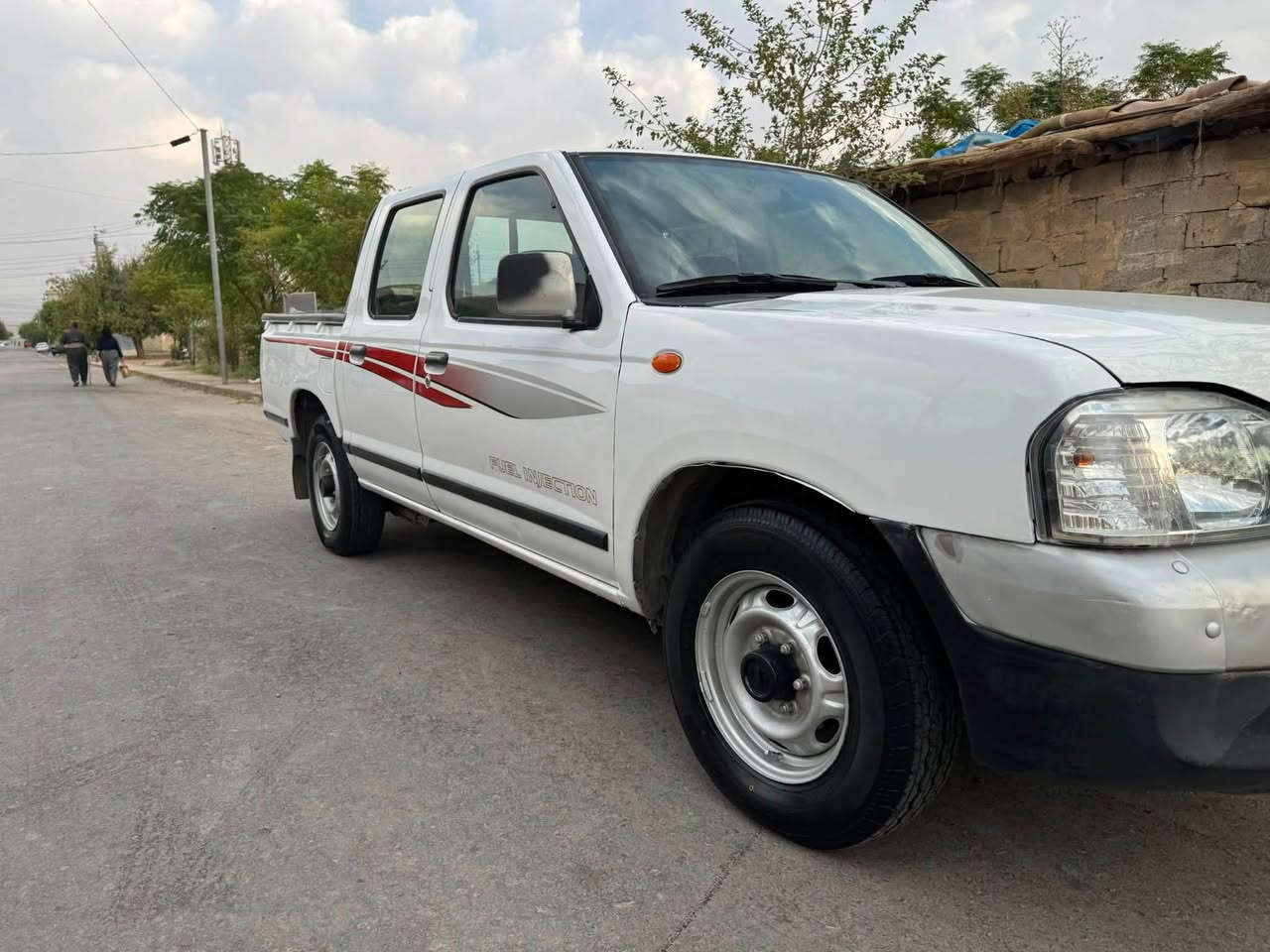 نیسان مۆدیل2008
ساخ موسو براوە نیە
حلوجە هیجی لەگەل نیە
کیشەی مەدەنی بەشەرت
گێرومەکینەو ئەکسلی بەشەرت
سارەکە زۆر جوانە نمونەیە لەجوانی 
لەگەل ریزم جوابی کۆمینت نادەمەوە کریاری یان تیل بکە یان جات
شوین قەلادزئ
نرخی ٦٥کەمیک معامەلە 
***********
***********
