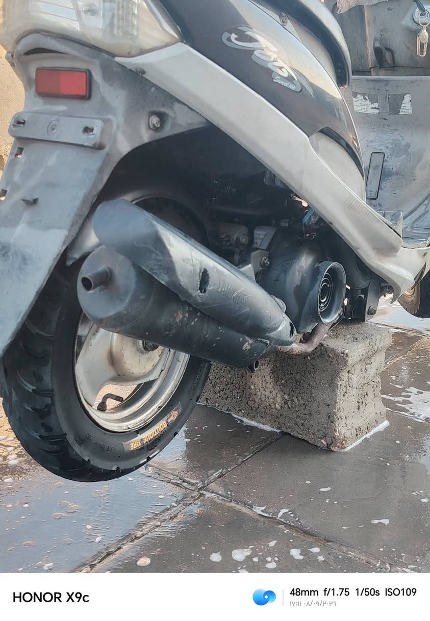 ماكس منغولي للبيع
مفتوحه ولفات بس كهربائيات شغاله دراجه نضيفه وناعمه
سعرهه خاص
***********هاذه رقمي
