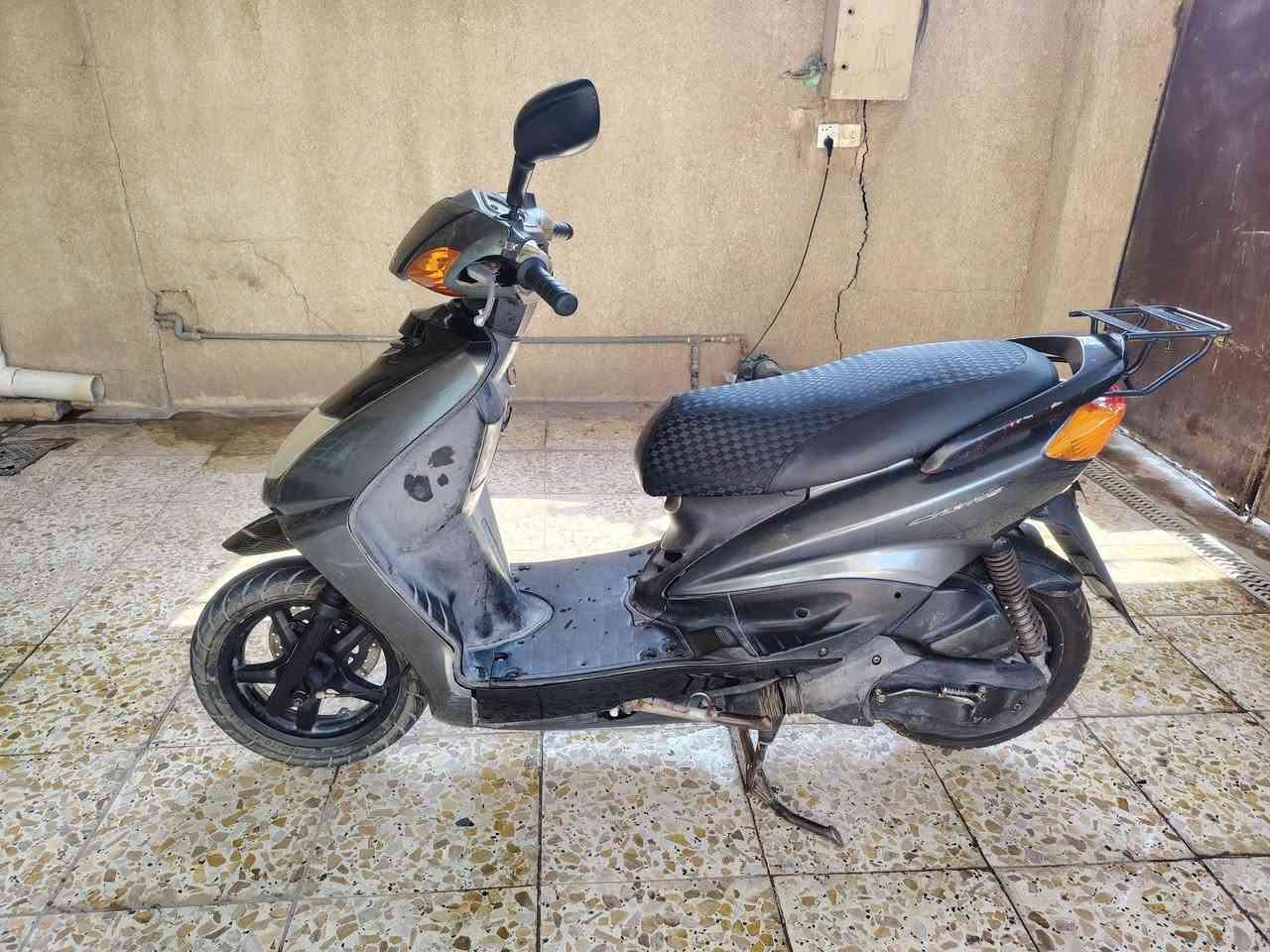 سكنس ياباني 110 للبيع
دراجة مكفولة اي نقص ما بيها 
مكاني بغداد الشعب
السعر 650 وبيها مجال
***********
***********
