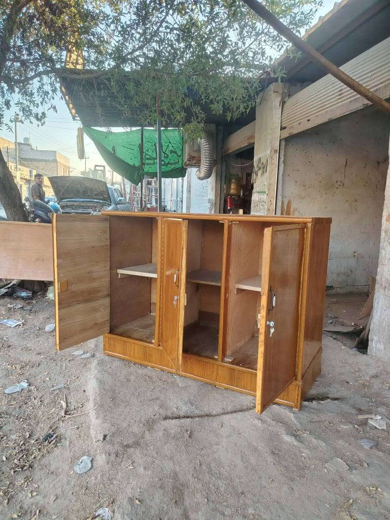البيع *********** النجف, العراق
