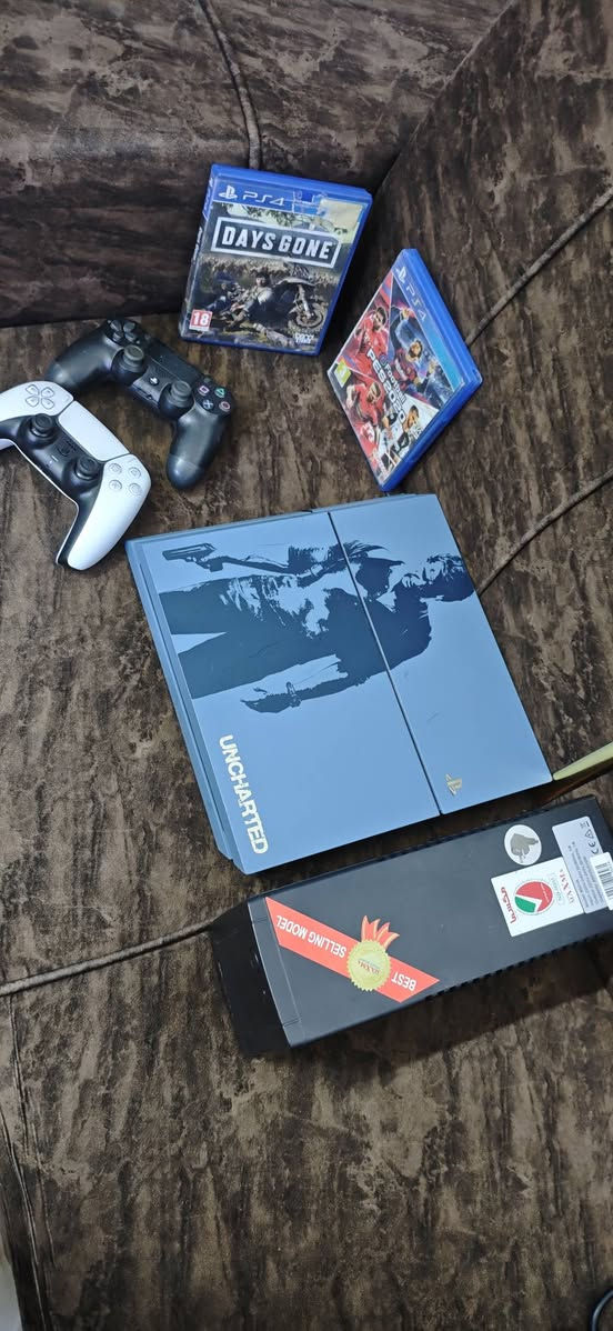 🎮 للبيع بلايستيشن 4 فات نسخة انشارتد — ملحقات كاملة مفتوح لغرض التنضيف ويا يوبي اس جديد
الجهاز نظيف ويشتغل بصورة ممتازة، ويجي وياه الملحقات كاملة + قرص PES 2020 + لعبة أيام مضت (Days Gone).

📀 الألعاب:
• PES 2020
• Days Gone — أيام مضت

🎮 الجهاز: PS4
🔌 الملحقات: كاملة

الجهاز جاهز للعب وما يحتاج شي، اللي جاد بالشراء يراسلني خاص.

💰 السعر: 250 الرقم  ***********
🎮 للبيع بلايستيشن 4 فات نسخة انشارتد — ملحقات كاملة مفتوح لغرض التنضيف ويا يوبي اس جديد
