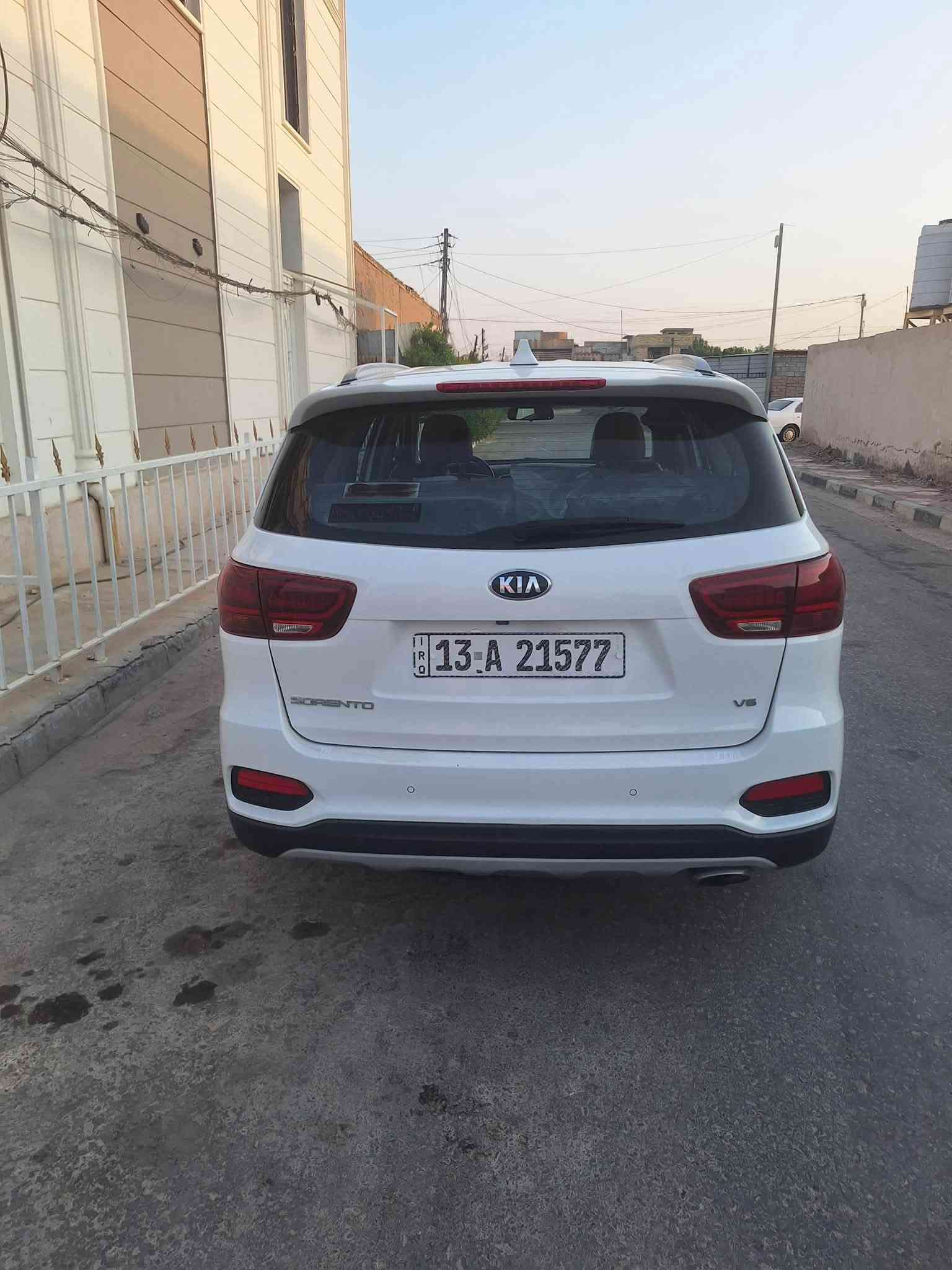 سلام عليكم سورنتو خليجي البيع 
رقم ميسان بسمي تحويل سنويه ورقم الحد30
ماشيه 91 كامل موصفات كير محرك ع وضع شركه 
سياره مكفوله كفاله عام تخم تاير تبرد سياره جاهزه
موديل 20 السعر 235 وبيه مجال الشراي 
مكاني ميسان ***********
