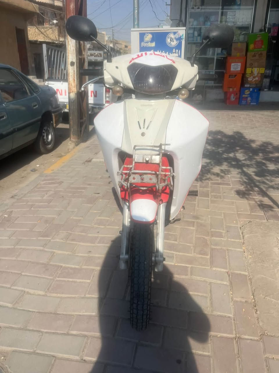 علا بركة الله موطور سلفيز للبيع نضيف لك كامل مكمل موطور بلادي مكينه ممفتوحه ٦٥٠ وبي مجال ٠***********
