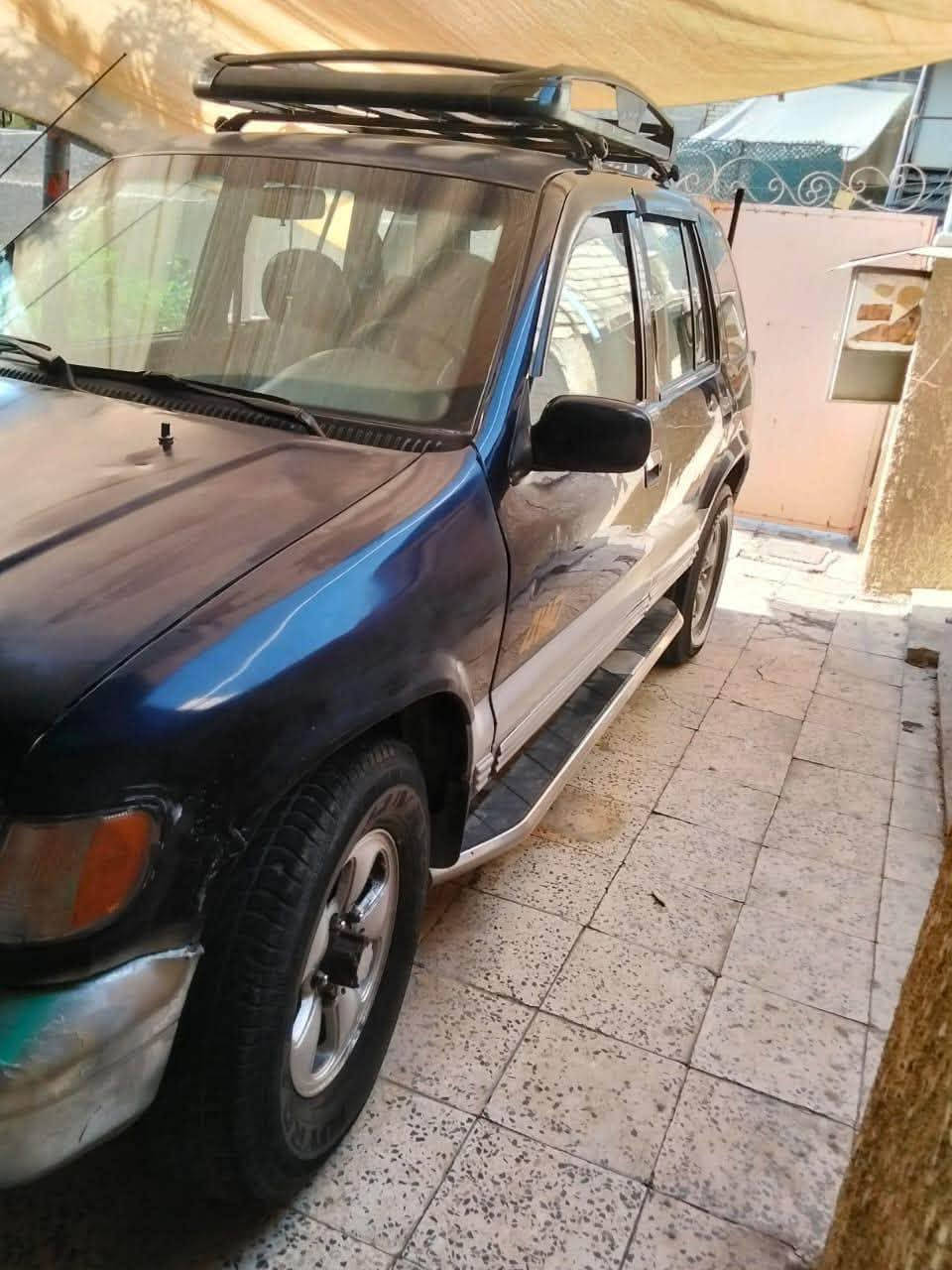 السلام عليكم كيا سبورتج للبيع كير محرك مكفولات صدر نظيف جدًا بلاديه هزه جديده باسمنا السعر ٣٥ ورقه مكان سياره بغداد الغزاليه لاستفسار لاتصال ***********
