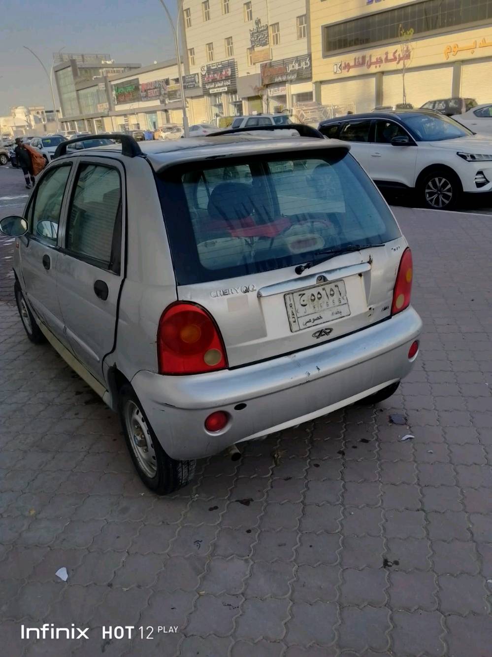 سيارة شيري QQ 
السيارة مكينة وكير خير من الحدادية 70بالمية راعيها بالبصرة تحويل مباشرة رقمها مميز سعرها ثلاث ملاين وستمية  بيها مجال للشراي