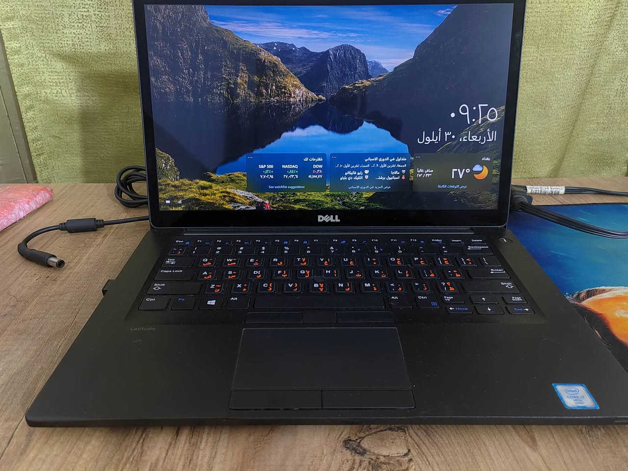 السلام عليكم
DELL    
لابتوب  سلم
كل المنافذ بي 
كور i7
512ssd
ram 8
شاشه لمس.             2k
ملحقات كامل
لابتوب مصمم لشغل 

اعله سعر ابيع
