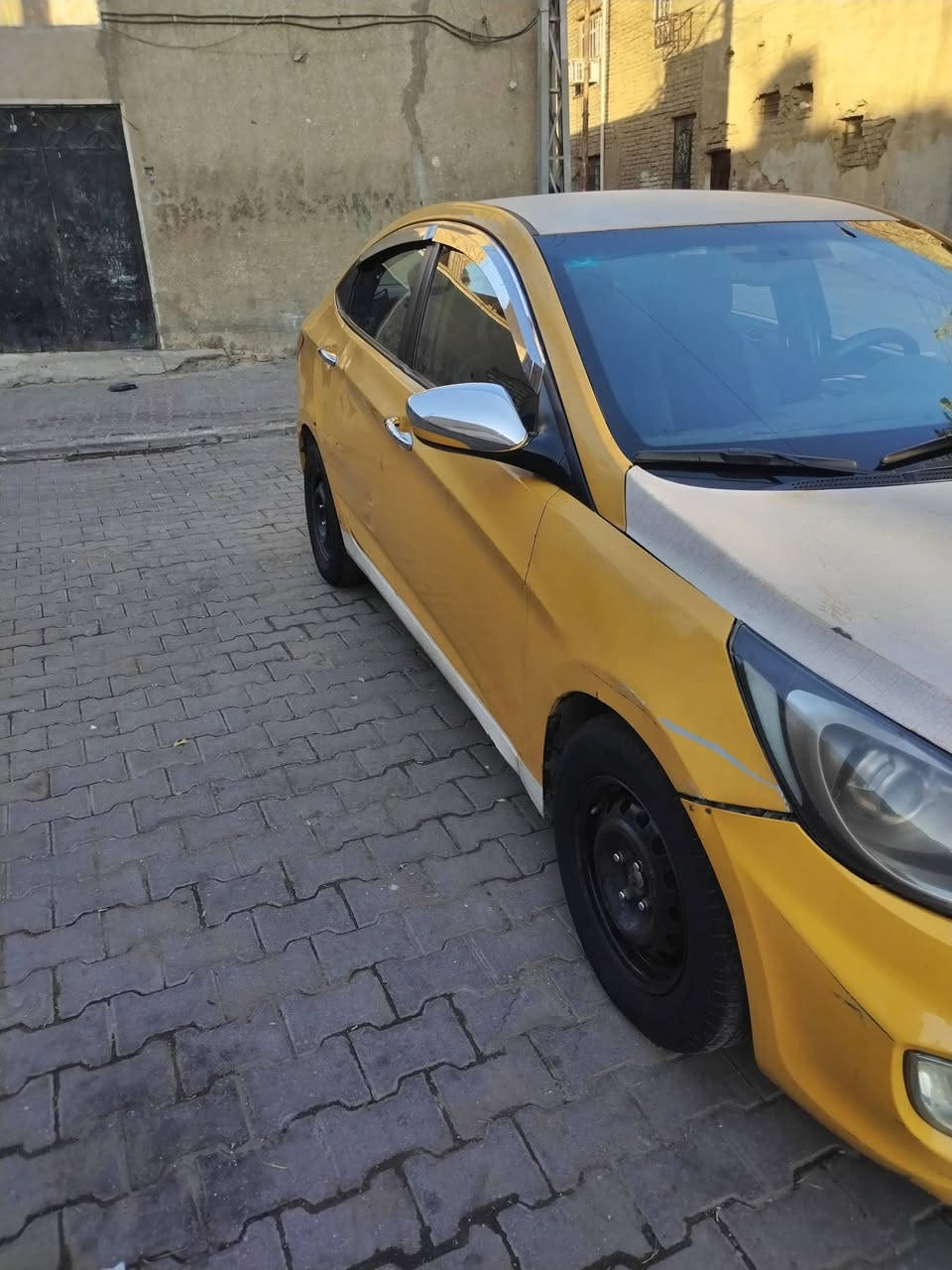 سلام عليكم
اكسنت موديل 2013وارد امريكي
محرك 1600
حادثه بمريكه جاملغ وبنيد
محرك بيه كازكيت
تبريد عاطل 
سعره 65 وبيها مجال
مكان بغداد الجديدة
للاستفسار الاتصال
***********
