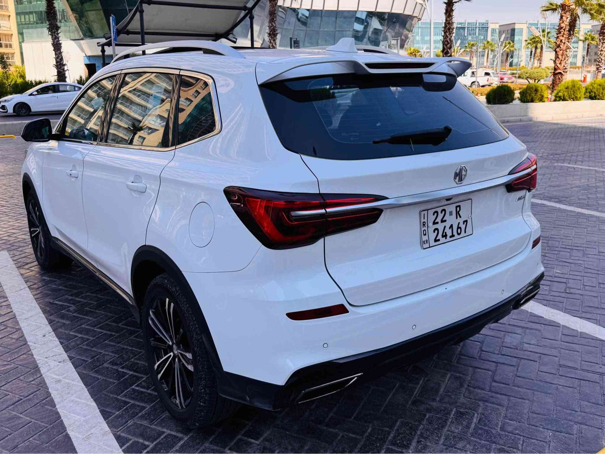 MG RX5 2025 ئيم جى
فول مواصفات.مه كينه 15 توربوو.
تةنها 24هةزار روشتووة.6 سال زةمان.
.بى سارده كوت. بى سبوخ.بى تةزرة.هةموو قةلبى.بةشةرت
پانوراما..ئاويّنه يشارةت.شاشة كةورة.اوتو هولد.بريك.بةسمة.شاشة.كاميرا.ويل كةپ.پانوو راما. تحديد سورعه.
لايت زينون.لايت و بةگ لايت ليد.
موبايل*********** مكان أربيل أربيل, العراق
