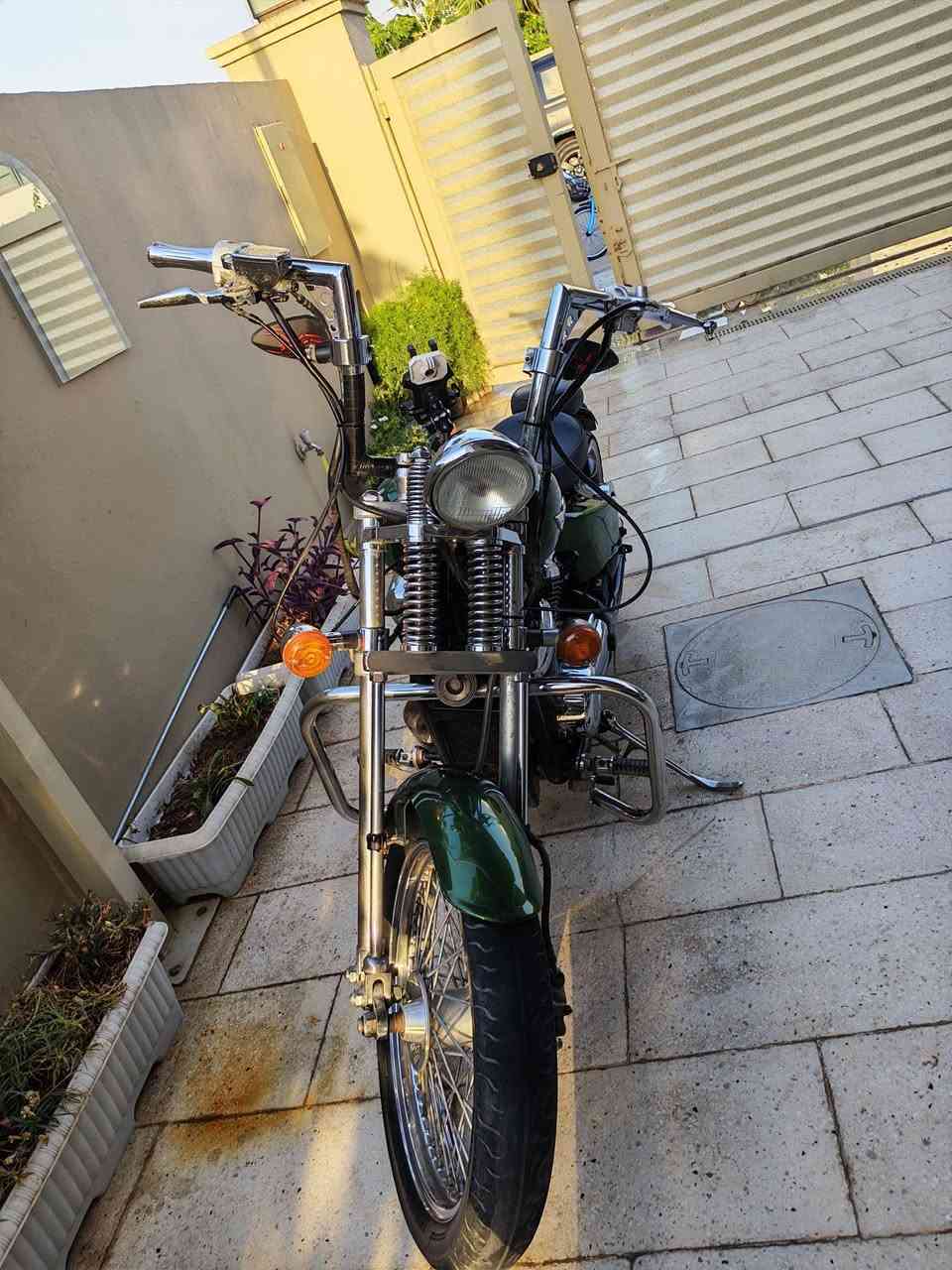 السلام عليكم
هوندا ستيد 400cc تعديل ببر و عليها تعديلات حلوة مثل ما مبين بالصور
الدراجة مابيها نقوصات
دهن جديد امزويل وفلتر جديد و مي اخضر
بدون رقم فقط مكاتبة
مكانها بغداد قرب بوابة بغداد
السعر 1600 (مليون و ستمية) وبيها مجال بسيط
للتواصل: ***********
