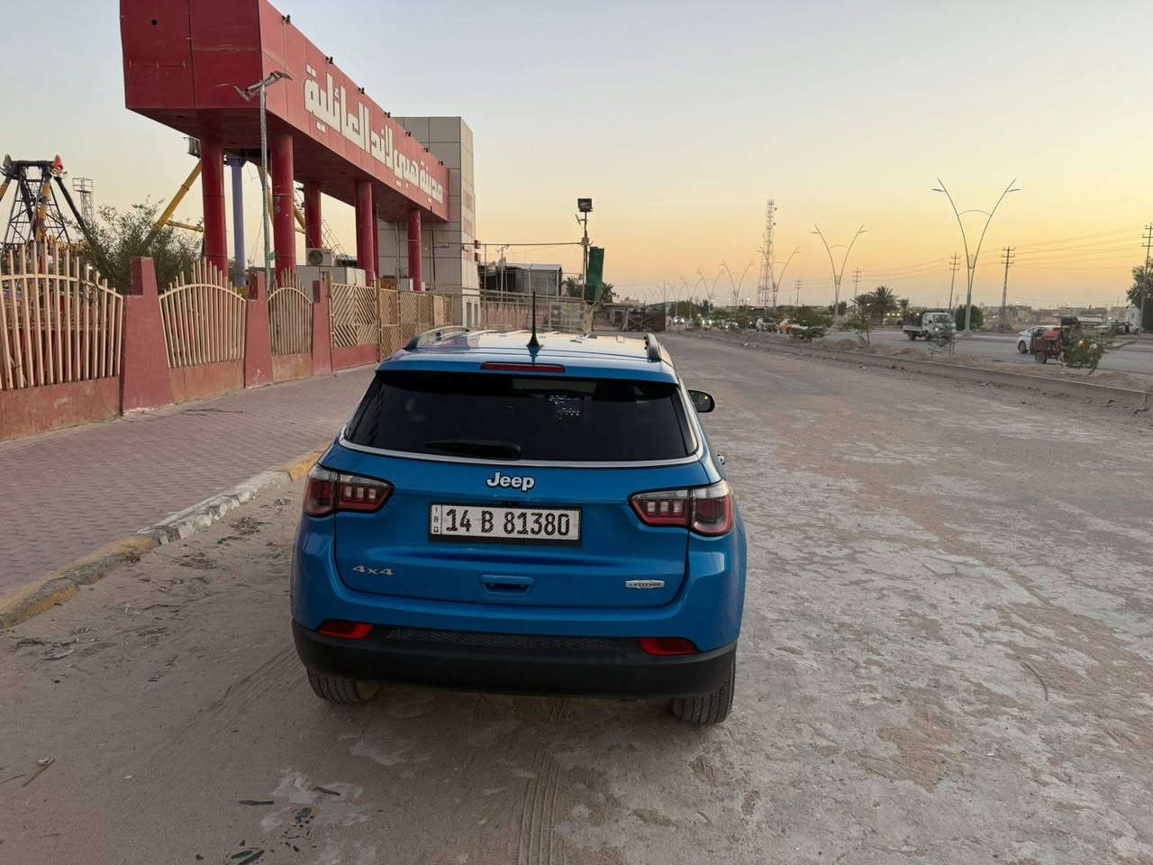 سلام عليكم 
جيب كومباس موديل 23 فور ويل رقم بصره تسجيل جديد باسمي ماشيه 13 الف كيلو اخت زيرو المواصفات  كشنات مخمل وجلد شاشه كبيره عداد ديجتال كشن امامي كهرباء كامره خلفيه رادار امامي حساس جانبي ثلاثه أنظمة قياده هاند بريك بصمه بصمة تشغيل بصمة ابواب تحديد سرعه قطعتين تبريد صندوق كهرباء وبقية المواصفات المعروفه 
السعر 150 وبيها مجال بسيط
***********
. الزبير, البصرة
