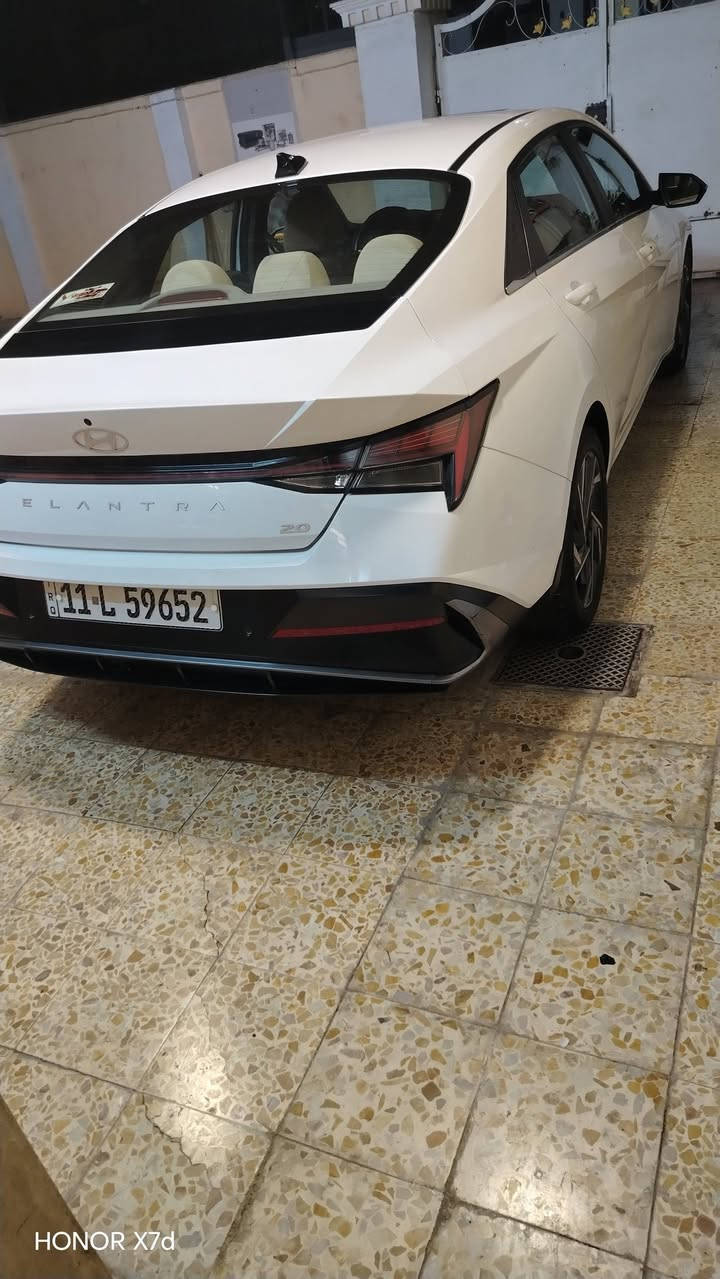 الانترا 2024 خليجي محرك2000 فول مواصفات 1/1 رقم بغداد مداور ثاني يوم مفوله ماشيه 30 اخت الزيرو للاستفسار ***********
