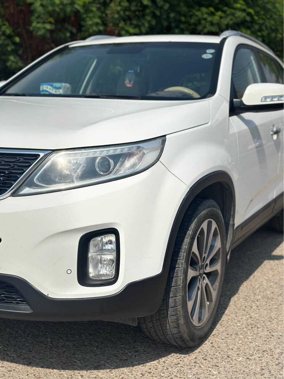سلام عليكم  Kia سورينتو 
 موديل 2014 خليجي  
محرك  اربعة   سلندر 
بصمة ابواب 
بصمة  تشغيل  
اشارة بلمراية  
نظام ترحيب 
سبعة راكب 
تبريد تلاث قطع  
تخم تاير جديد ويل كروم  19
مسجل شاشة كامرة خلفية  
مكان السيارة كركوك 
رقم الهاتف ***********
سعر 145 كركوك, العراق
