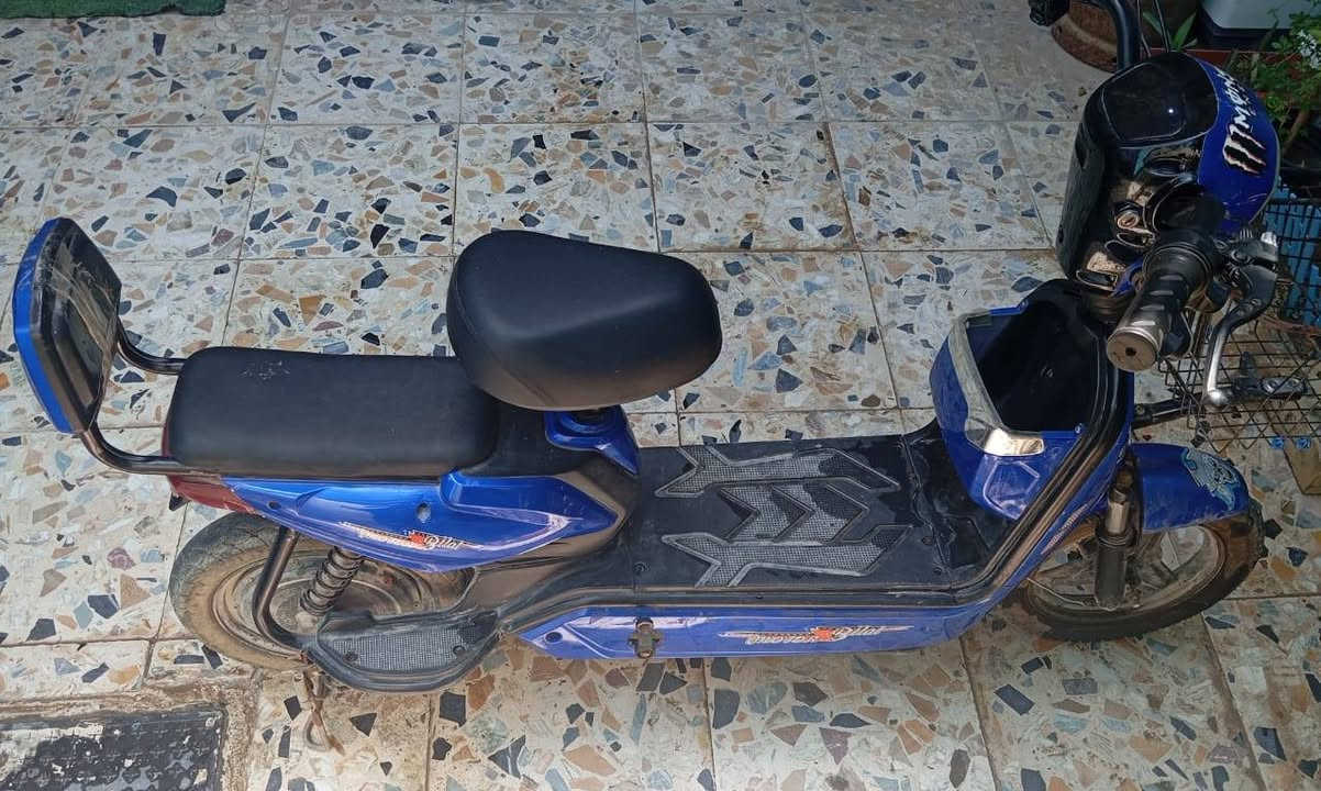 السلام عليكم بايسكل شحن حجم 14 نضيف وكلشي شغال *********** كربلاء
