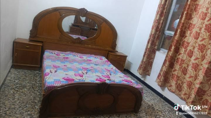 غرفه صاج داخل خارج للبيع للتواصل على الرقم ***********

نص مكتوب في الصور:
- Tik Tok Lite @user55996217832
- Tik Tok Lite
- @user55996217832