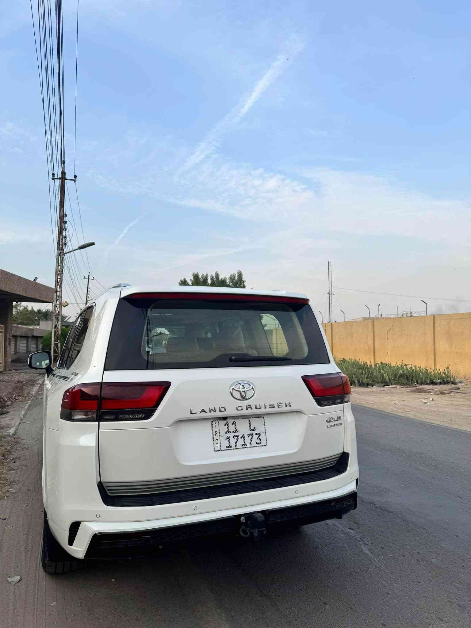 لاندكروز GXR بريم • ٢٠٢٣ • رقم بغداد